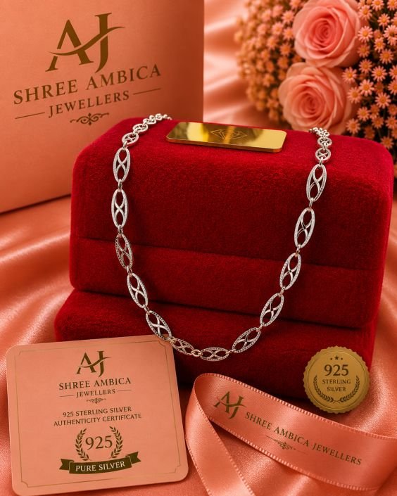 Heritage Pearl-Clasp Chain